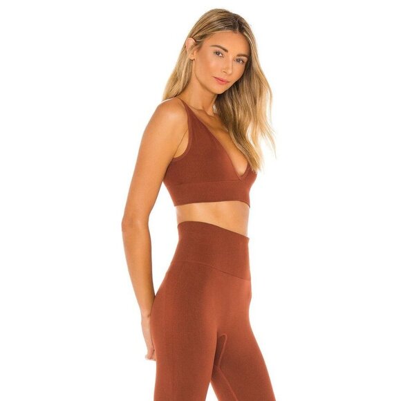 WEWOREWHAT Cinnamon Stick Brown Seamless Knit V-Neck Sports Bra Top, Size L - Picture 2 of 14